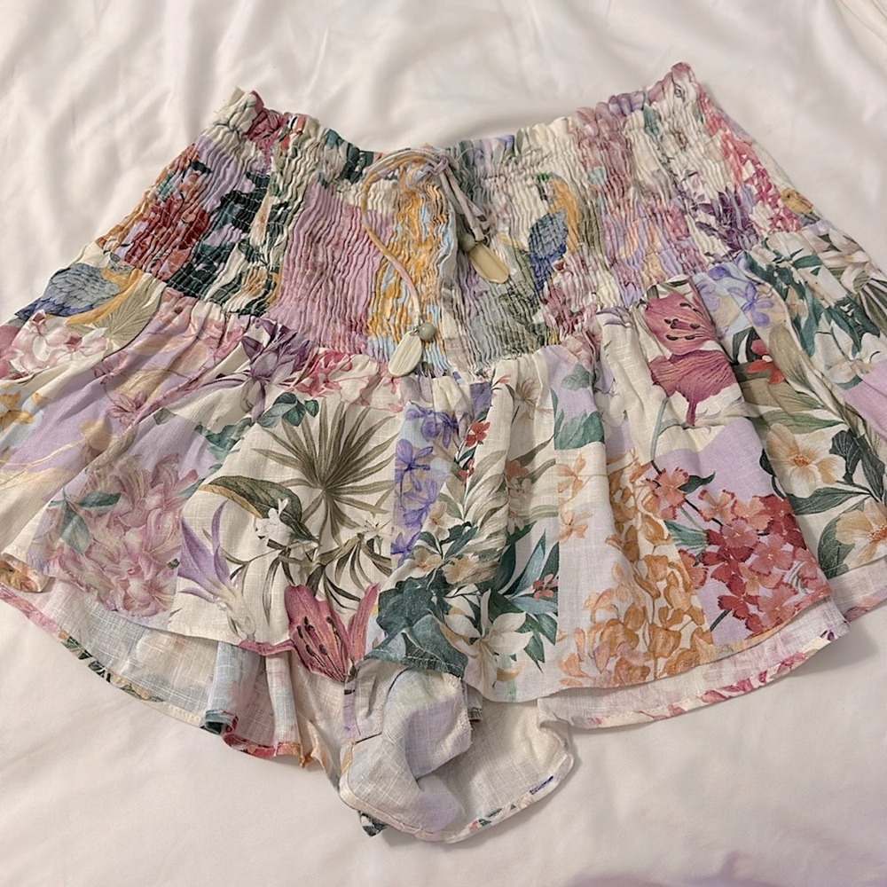 Zara floral highwaisted shorts